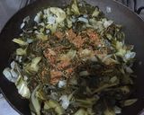 Foto del paso 2 de la receta: Buñuelitos de hojas de coliflor