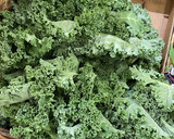 Foto del paso 1 de la receta: Ensalada de Kale y quinoa con vinagreta de mostaza