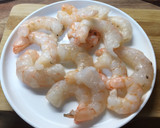 Foto del paso 3 de la receta: Pasta fresca con anchoas y gambas