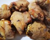 Foto del passaggio 4 della ricetta Pollo alla birra