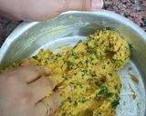 A picture of step 3 of Multigrain Methi Masala Thepla.