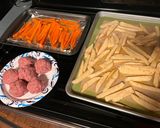 A picture of step 4 of Meatloaf Balls w/roasted carrots & potatoes.