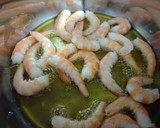 Foto del paso 3 de la receta: Lubina e hinojo a la plancha y arroz salteado con langostinos