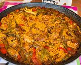 A picture of step 4 of Paella Valenciana.