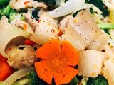 Thịt ba chỉ xào rau thập cẩm