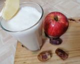 A picture of step 2 of Apple and date milkshake.
