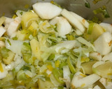 Foto del paso 2 de la receta: Crema fría de puerro y pera