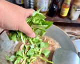 รูปขั้นตอนการทำที่ 3 ของ เส้นใหญ่ราดหน้าคะน้าหมูหมัก