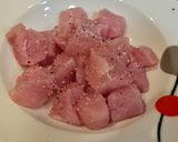 Foto del paso 2 de la receta: Salteado de pavo con champiñones al pimentón