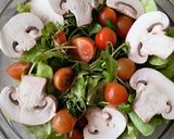 Foto del paso 2 de la receta: Ensalada de lechuga colorida