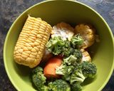 Foto langkah ke 3 dari resep Udang Sayur Asam Manis.