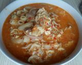 Foto langkah ke 8 dari resep Seblak Mie Makaroni Telur Sosis.