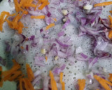 பார்க்க  பார்க்க சாப்பிட தூண்டும் கேரட்  தோசை (Carrot dosai recipe in tamil) ரெசிபி ஸ்டேப் 3 புகைப்படம்