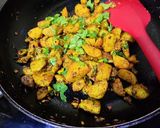 A picture of step 4 of Chatpati Jeera Aloo.