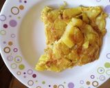 A picture of step 8 of Spanish potato omelette.