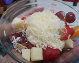 Foto langkah ke 4 dari resep Salad buah praktis.