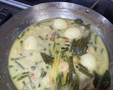 Foto langkah ke 4 dari resep Gulai udang telor kacang panjang.