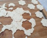 A picture of step 3 of Feta Cheese Fried Cookies.