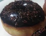 A picture of step 5 of Donuts.