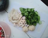 Foto langkah ke 1 dari resep Seblak suki ceker.