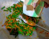 Foto langkah ke 3 dari resep Sambal Goreng Kacang Panjang dan Kentang.
