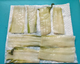 Foto del paso 1 de la receta: Pencas de acelga rellenas