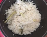 Foto langkah ke 1 dari resep Nasi uduk simple lauk orek tempe & telur balado.