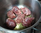 Foto del paso 2 de la receta: Carrilleras con col