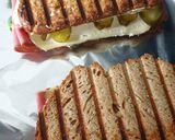 Foto del paso 5 de la receta: Sándwich de pastrami y queso Arzúa-Ulloa