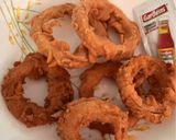 Gambar langkah 3 resipi Crunchy Onion Ring.