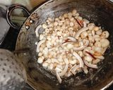 A picture of step 3 of Gond paag.