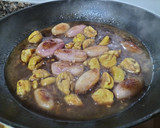 Foto del paso 6 de la receta: Solomillo con chalotas y castañas en salsa de cerveza y miel