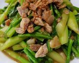 รูปขั้นตอนการทำที่ 4 ของ คะน้าปลาเค็ม