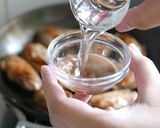 【影片】簡易家常菜 - 杏桃蝦醬雞翅的食譜步驟6照片