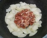 รูปขั้นตอนการทำที่ 2 ของ ฟักเขียวผัดหมู
