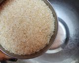 A picture of step 1 of Onion pulao😋.