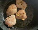 Foto langkah ke 1 dari resep Roasted Chicken with mushroom sauce.