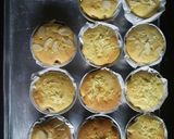 Foto langkah ke 3 dari resep Cupcake mentega/bolu mentega mini (otang).
