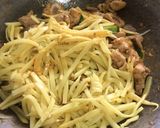 รูปขั้นตอนการทำที่ 3 ของ “แกงไก่หน่อไม้เส้น”