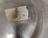 A picture of step 5 of Oreo biscuits cake.