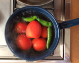 Foto del paso 1 de la receta: Chilaquiles en salsa roja