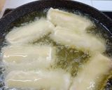 Foto langkah ke 7 dari resep Pastel Gulung Ragout Ayam.