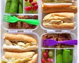 صورة لخطوة 2 من وصفة افكار لانش بوكس صحيه للمدرسه او الجامعه🥝🥒🍒🥪