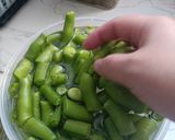 Une image de l'étape 2 de Des fèves vert en sauce.
