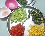 *कलरफूल व्हेजी सलाड* (colorful veggie salad recipe in marathi) रेसिपी स्टेप 2 फोटो