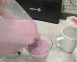 A picture of step 4 of Triple Berry smoothie.