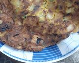 Foto del paso 4 de la receta: Tortilla de papas con hierbas aromáticas. Chuletas de cerdo