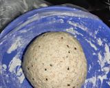 Foto del paso 6 de la receta: Empanadas rellenas de pollo con salsa bechamel y masa integral con semillas casera
