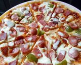 Foto langkah ke 7 dari resep Pizza teflon tipis dan simple.