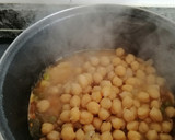 Foto del paso 7 de la receta: Pollo guisado con garbanzos